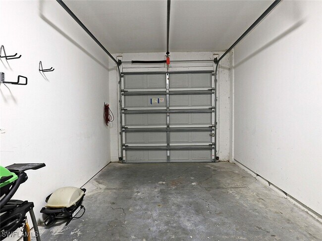 Building Photo - 15460 Bellamar Cir