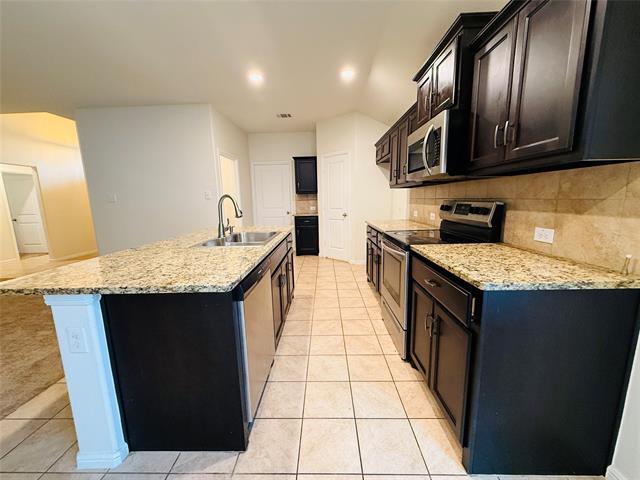 Building Photo - 9328 Castorian Dr