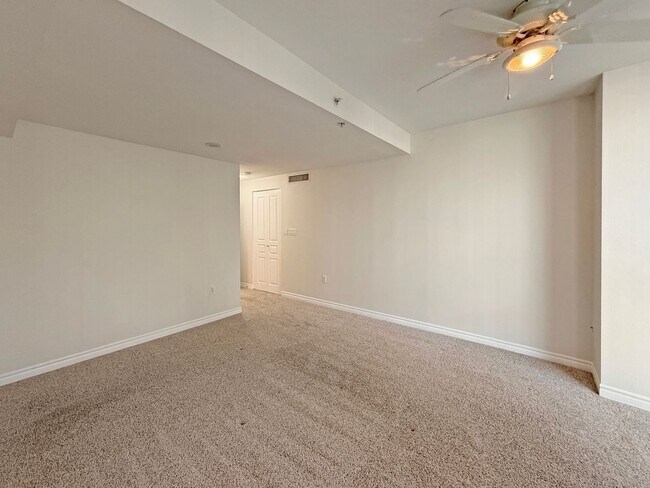 Building Photo - Modern 2BR/2.5BA with a Bonus Room Condo i...
