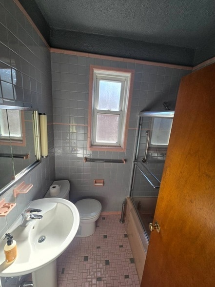 Building Photo - 51-20 47th St