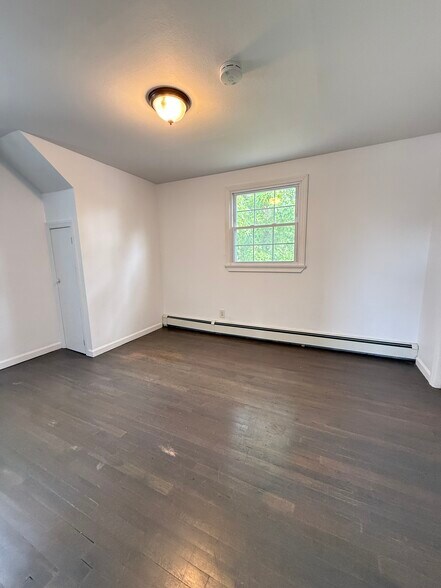Building Photo - 164 Arthur Ave