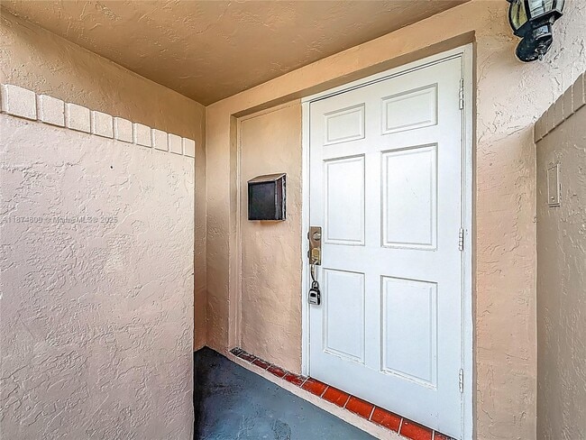 Building Photo - 1379 Seaview