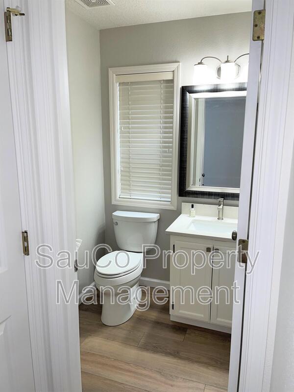 Building Photo - 15239 NW Nightshade Dr
