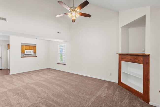 Building Photo - 2500-2502 Northampton Dr.