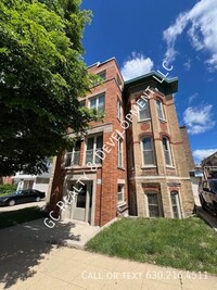 Building Photo - *** 2 BDRM / 1 BTH / HALF MONTH FREE / IN ...