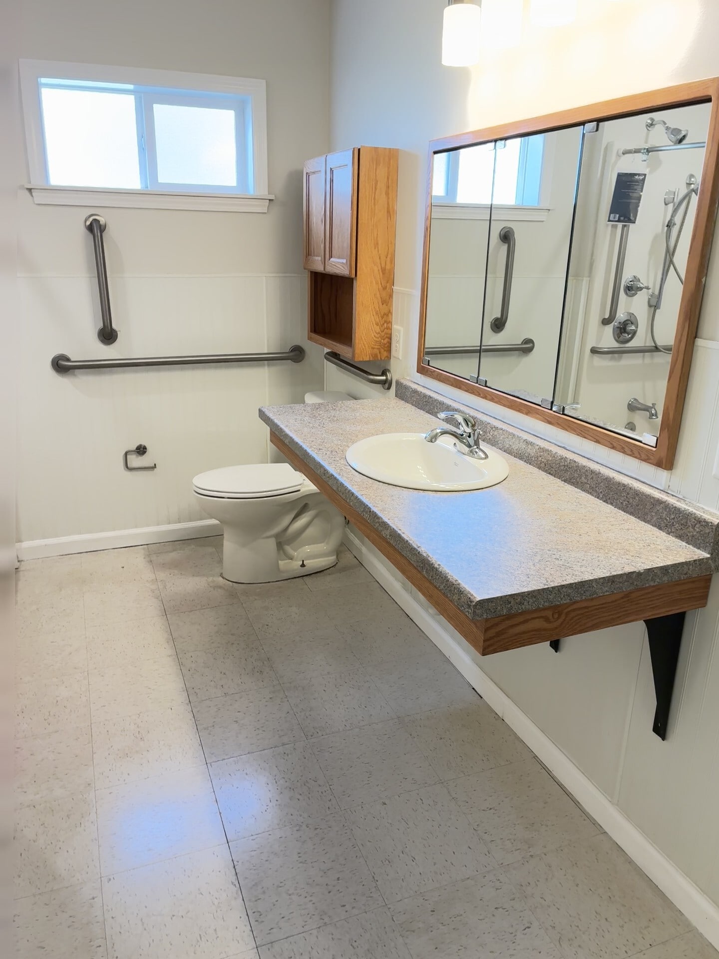 Bathroom View 1 - 2031 Blaine Ave