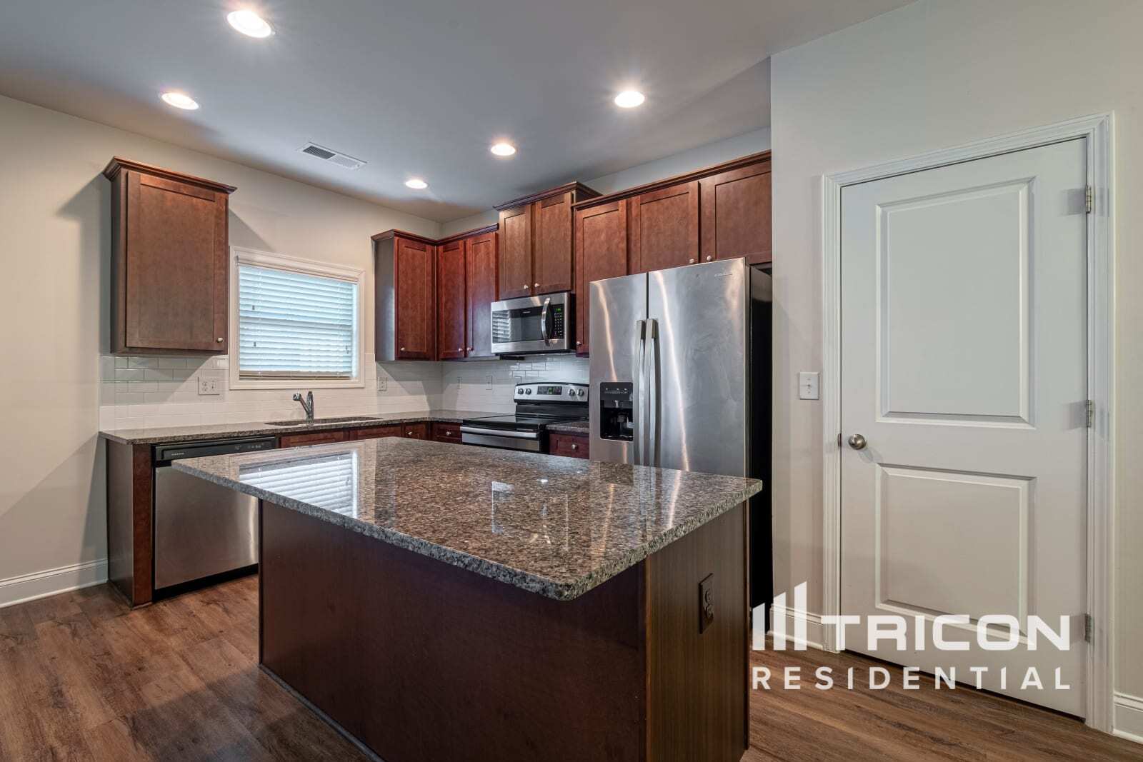 Building Photo - 1492 Silver Charm Ln