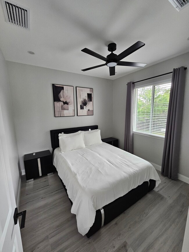 Building Photo - 8797 Rose Way