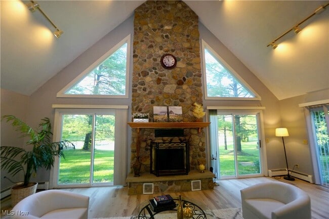 Building Photo - 14543 Ensign Rd