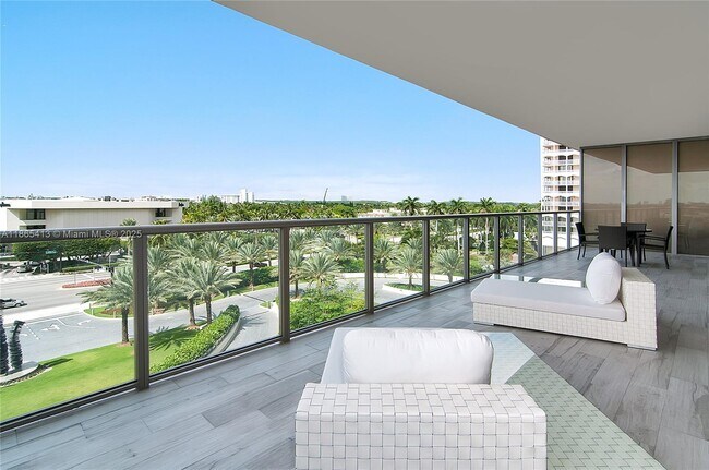 Building Photo - 9705 Collins Ave