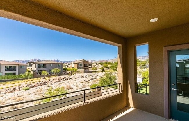 Building Photo - 713 Foreign Reef Wy