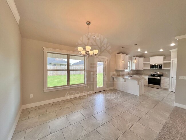 Building Photo - Siloam Springs- Single-Family Home- Popula...
