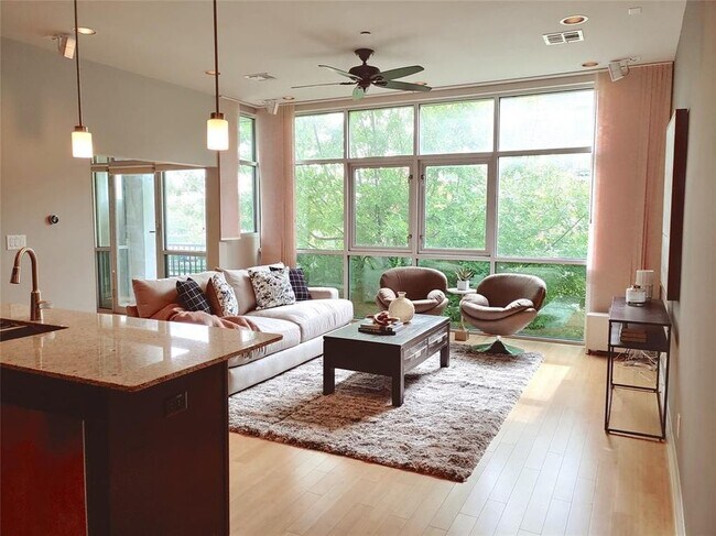 Building Photo - 1406 Columbus-ID266.9