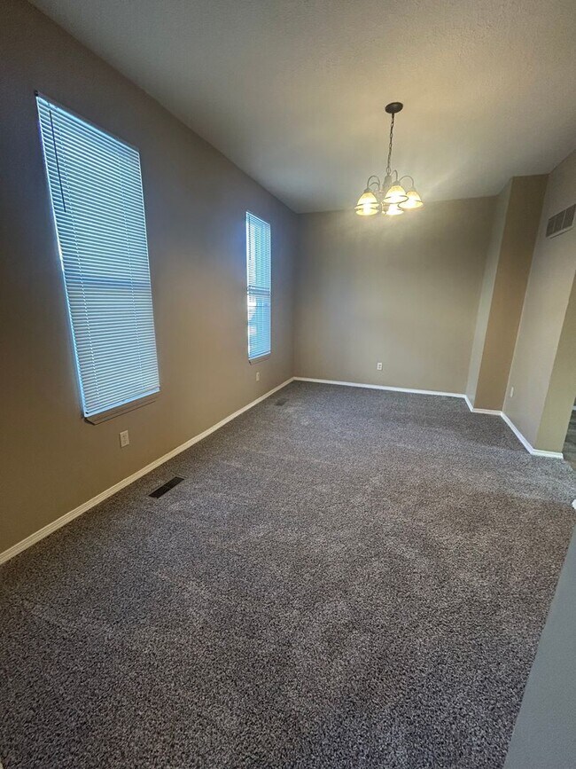 Building Photo - New Listing!!!