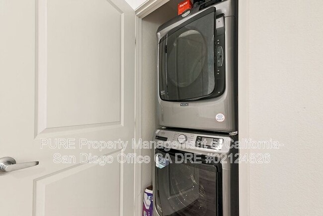 Building Photo - 1223 Via Lucero