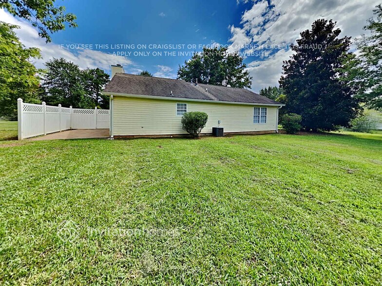 Building Photo - 785 Peeksville Rd