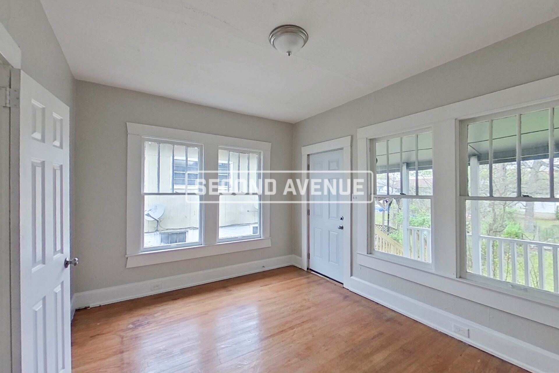 Building Photo - 4105 Avenue Q