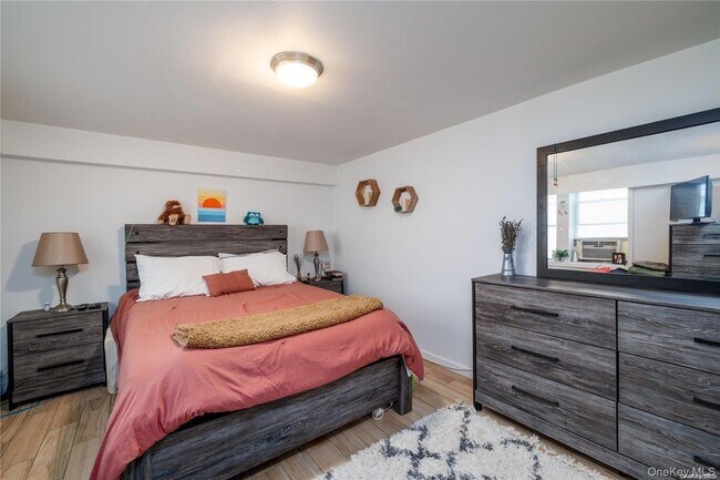 Building Photo - 147 Mitchell Ave