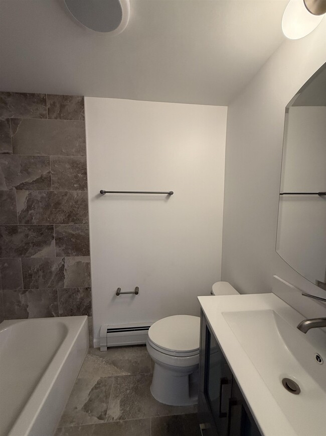 Building Photo - 31 Alan Terrace