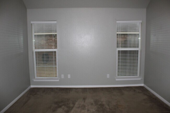 Building Photo - 4 BEDROOM, BELTON ISD, COMMUNITY POOL