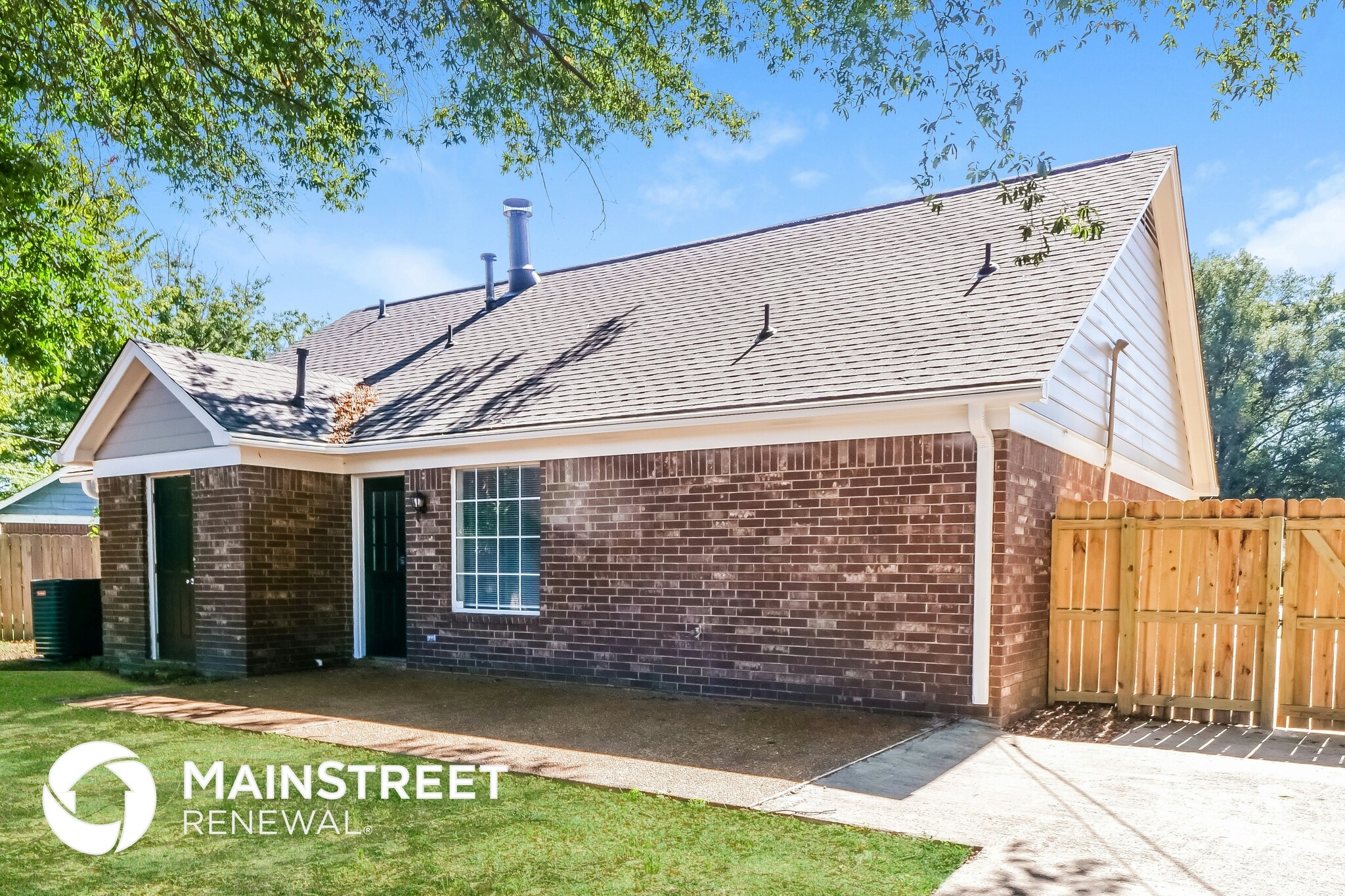 Building Photo - 2813 Arbor Lane Cove