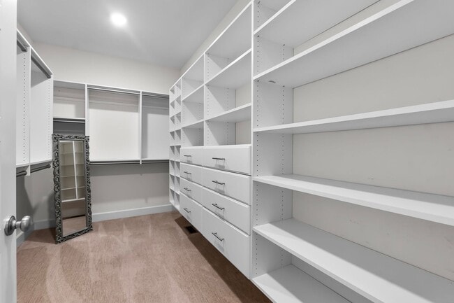 Building Photo - Beautiful Home in Walden Park