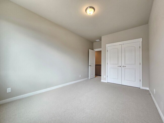 Building Photo - Newer Home in Broomfield