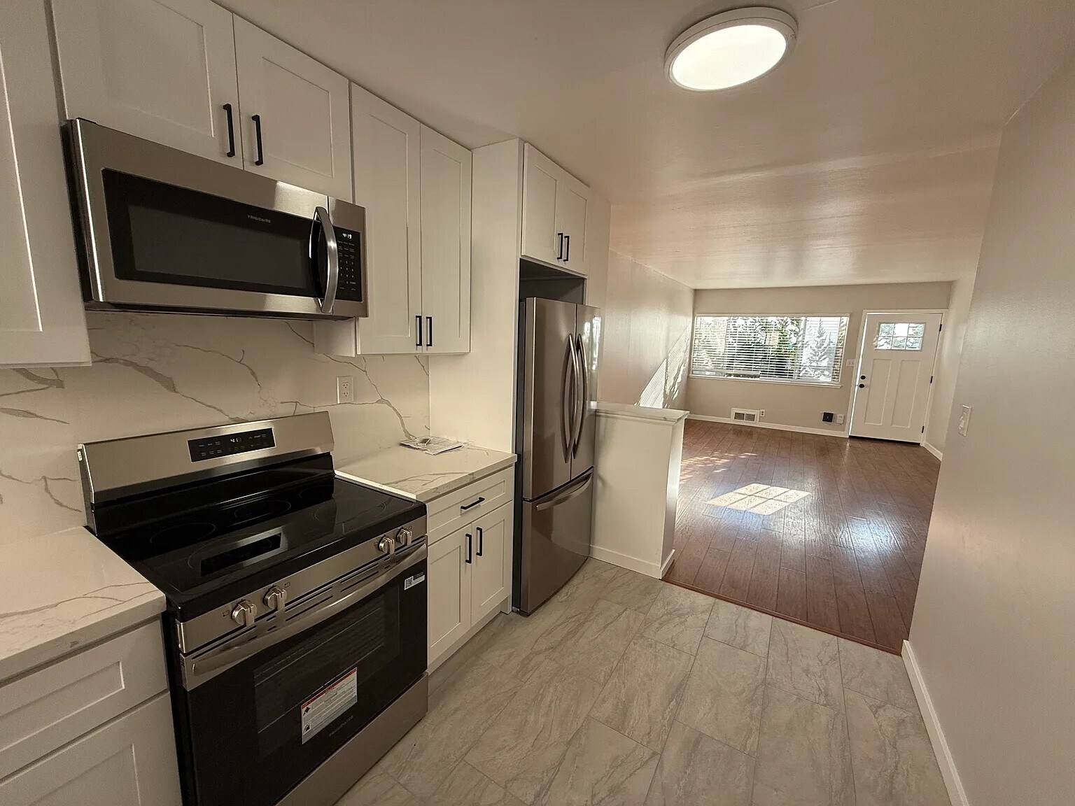 Building Photo - 2430 Fern St