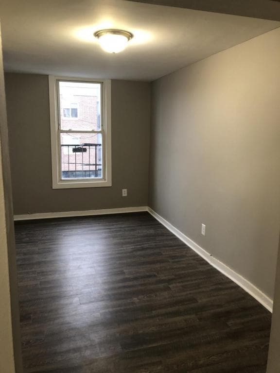 Building Photo - 256 Grand Street