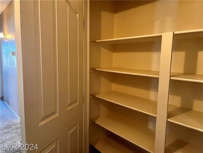 Building Photo - 1735 Buttermilk Dr