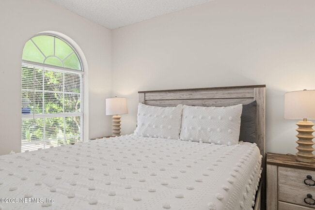 Building Photo - 2658 Sam Houston Pl