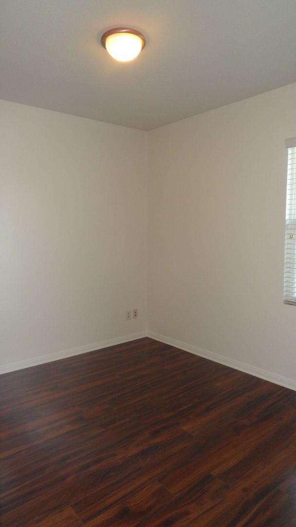 Building Photo - 3BR 2.5 BA 2 Story Home with 2 Car Garage