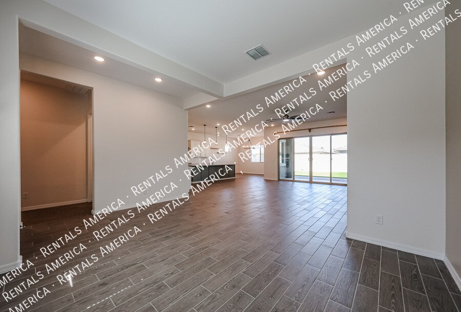 Building Photo - 44716 N 44th Ave