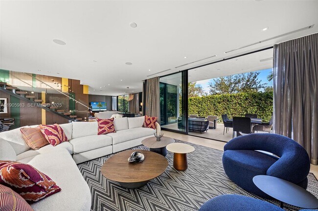 Building Photo - 4585 Nautilus Dr