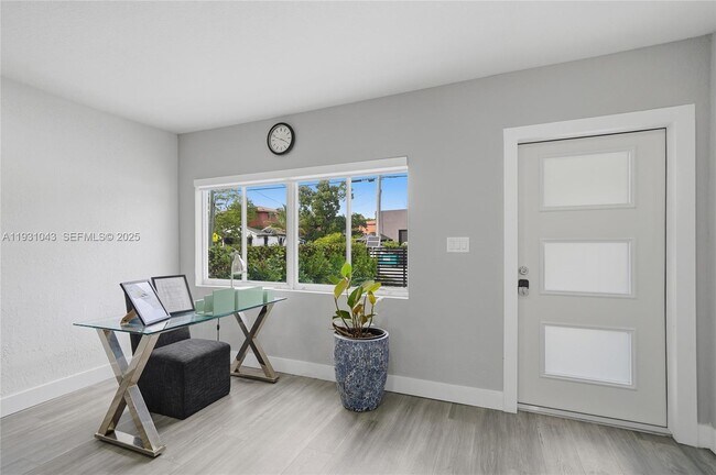 Building Photo - 1590 NW 38th St