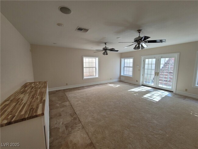 Building Photo - 5110 N Valadez St