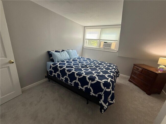 Building Photo - 16 Dudley Ave