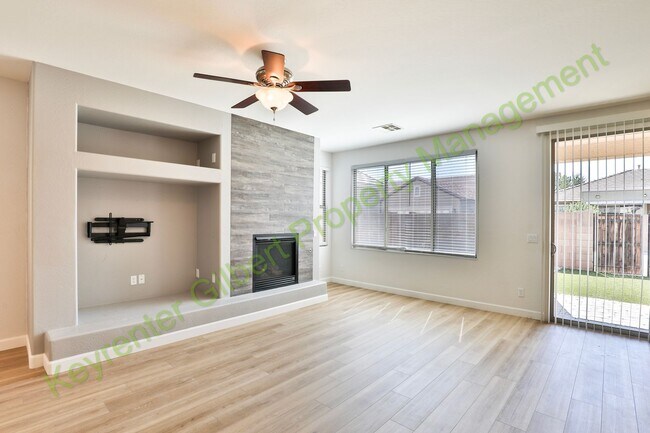 Building Photo - Beautiful Lyons Gate Home w/ Three Communi...