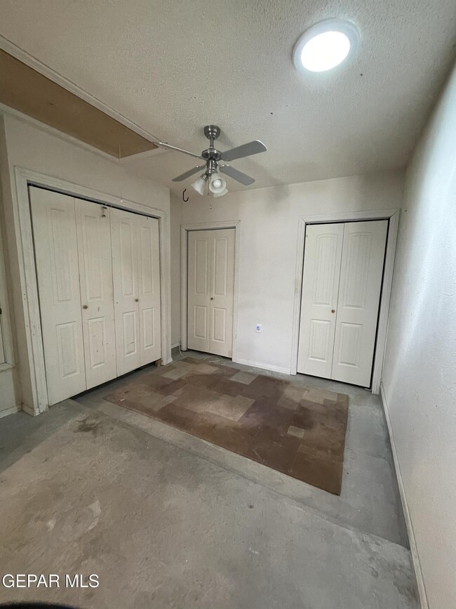 Building Photo - 5432 Thornridge Cir