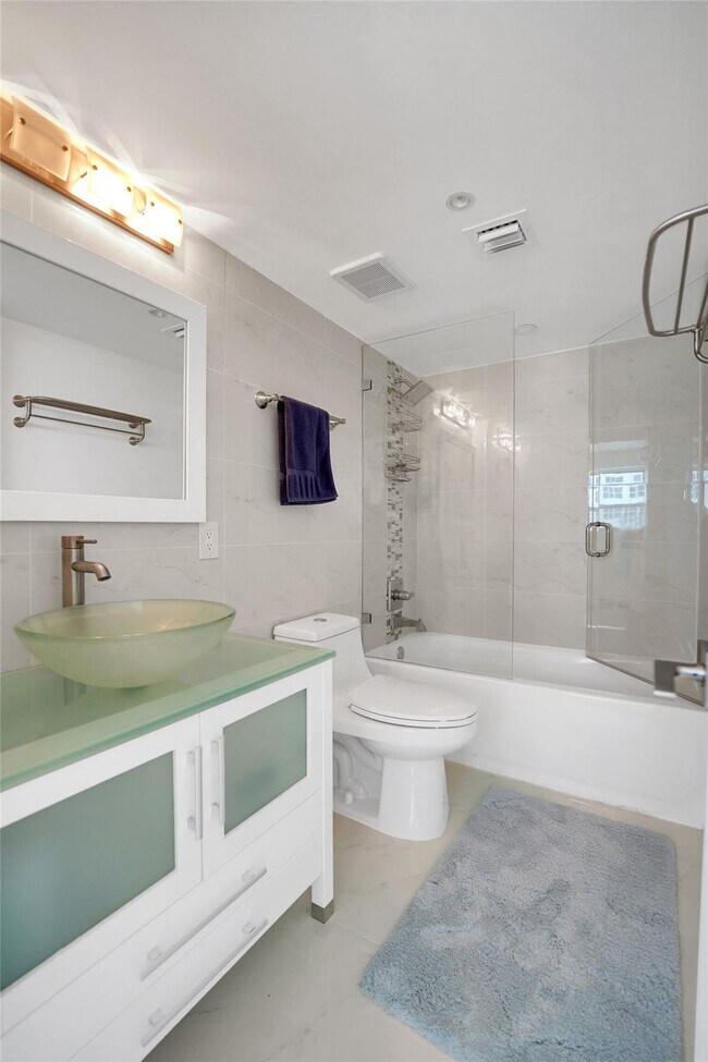 Building Photo - 3430 Galt Ocean Dr