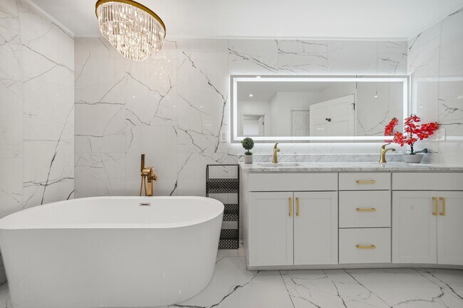 Building Photo - 8661 Craigston Ct