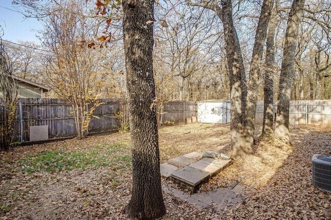 Building Photo - 6530 Fall Creek Hwy
