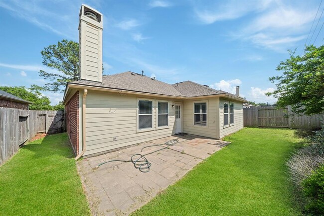 Building Photo - 16259 Field Haze Tr