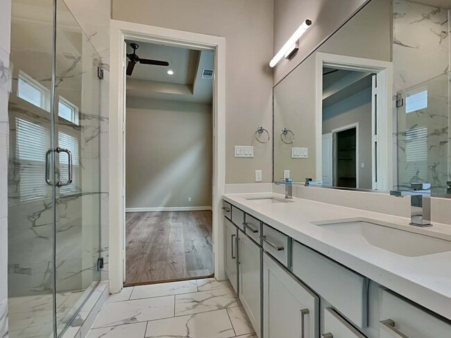 Building Photo - 6347 Paddington Bnd Dr