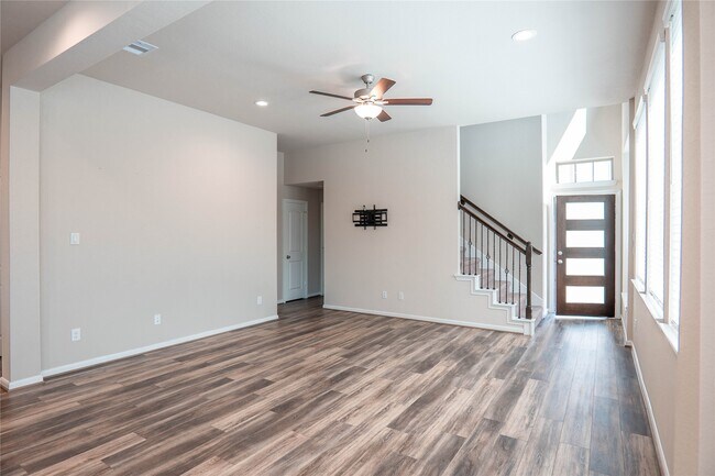 Building Photo - 16119 Northern Cardinal Ln