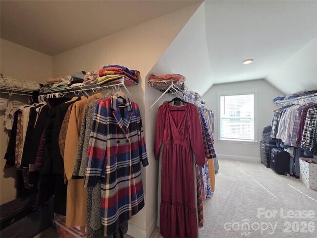 Building Photo - 2216 Skybrook Oaks Dr