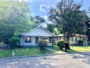 Building Photo - Home for Rent in Hot Springs!