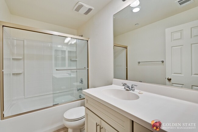 Building Photo - Modern 2-Bed Condo with Tesla Charger & At...