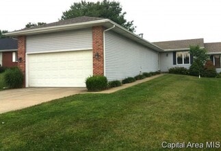 Building Photo - 2 Bed / 2 bath, Quiet, Westside Duplex for $1500.00 month. $1500 deposit required.
