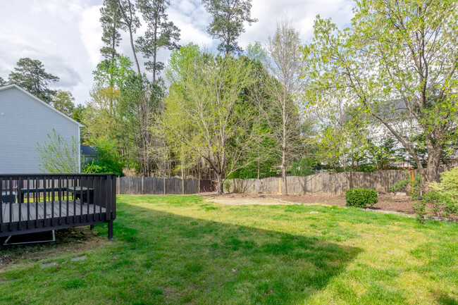 Building Photo - 2112 Echo Glen Ln